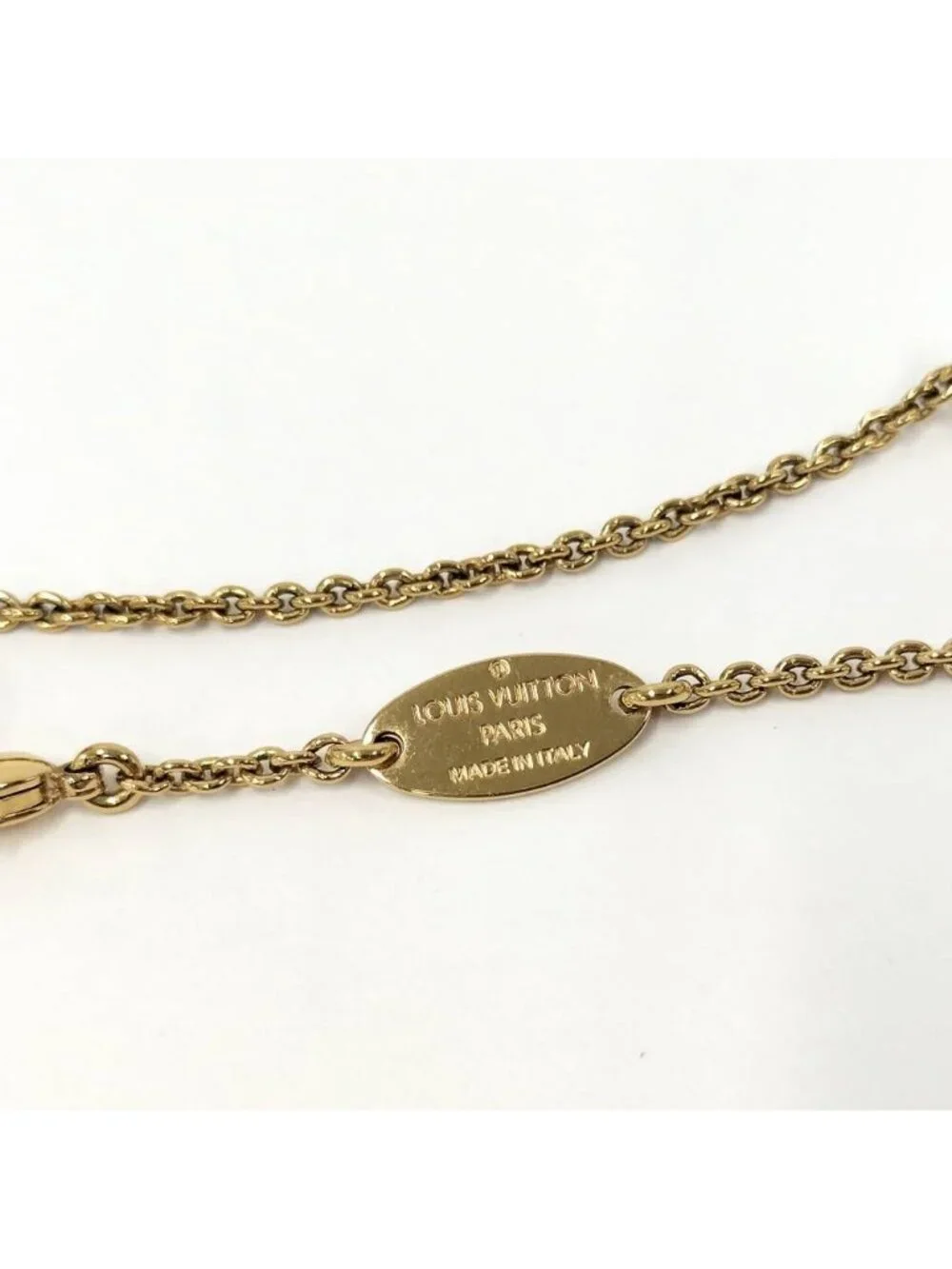 Louis Vuitton Necklace Essential Gold